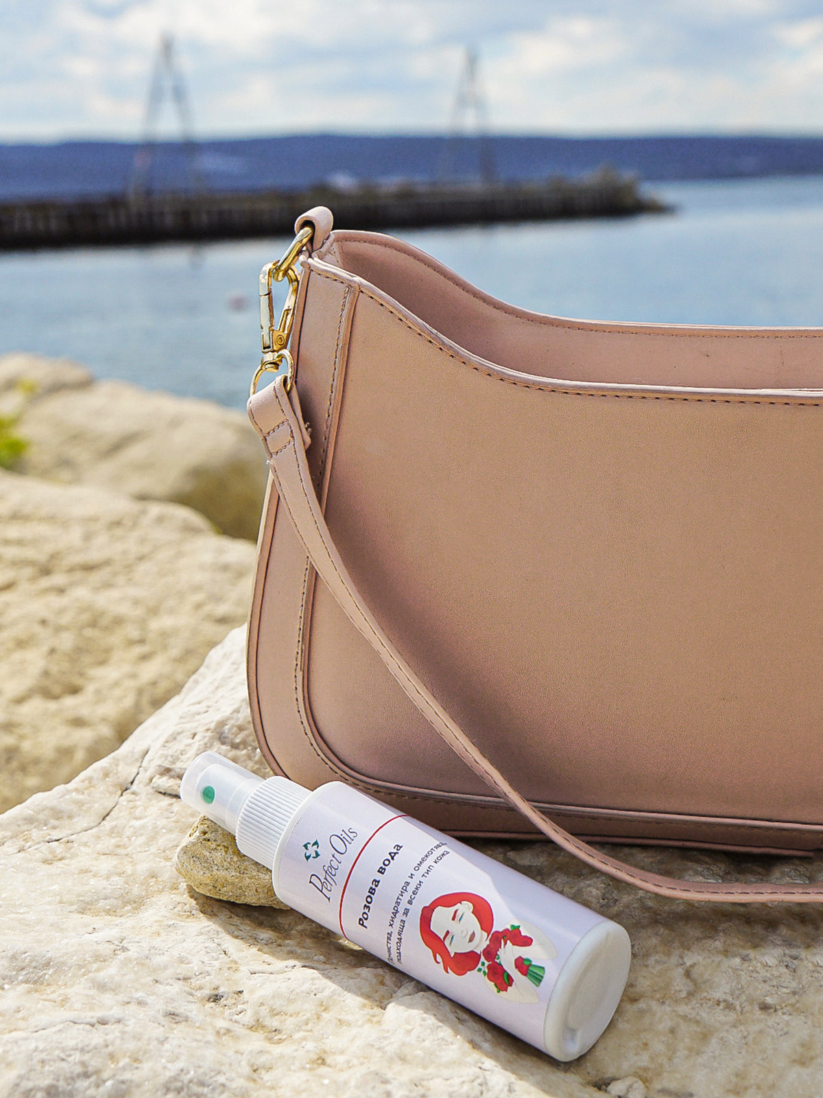 Розова вода за суха и чувствителна кожа и коса | PerfectOils