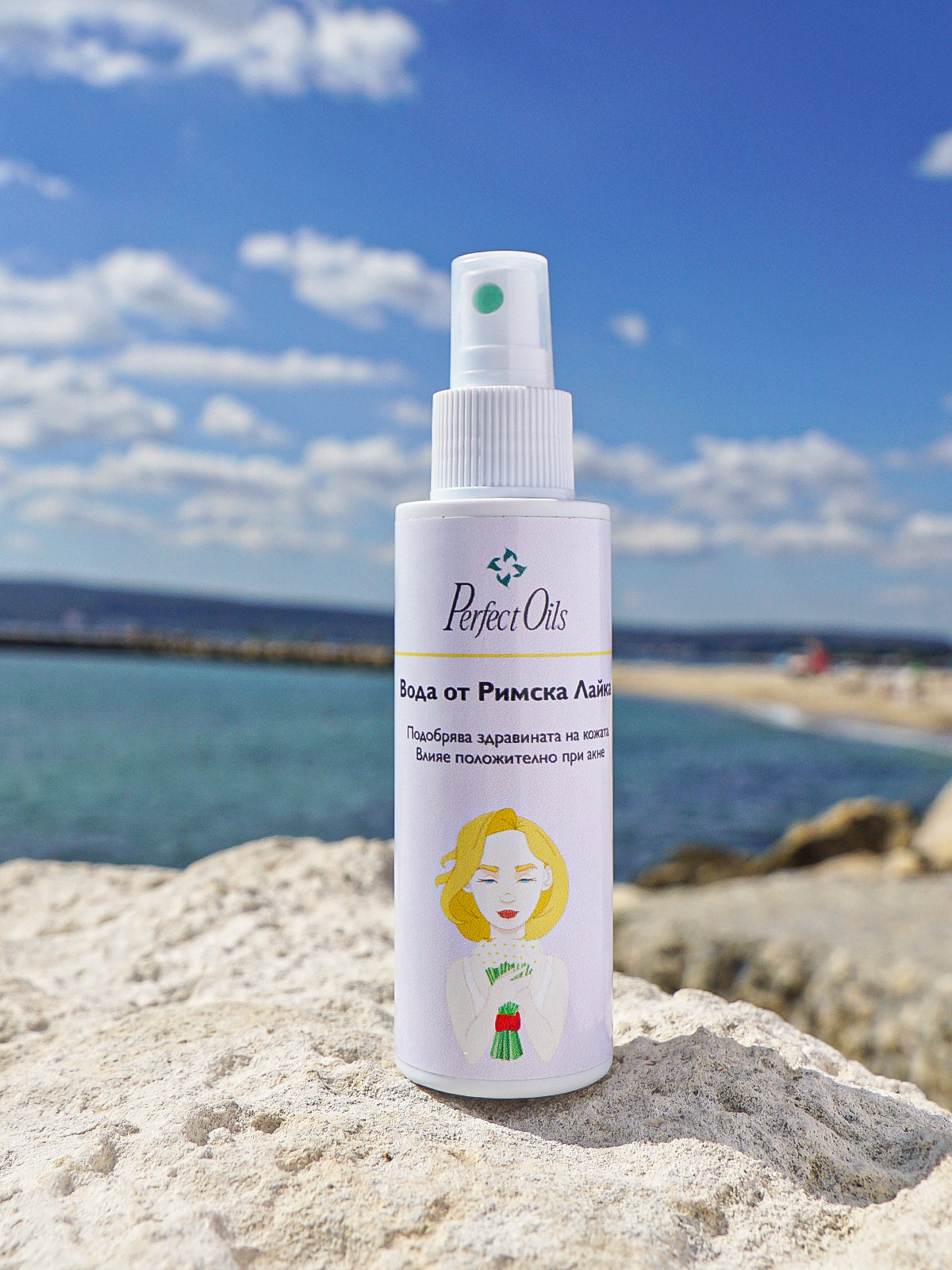 Вода от Римска лайка - При чувствителност, зачервяване и сухота | PerfectOils